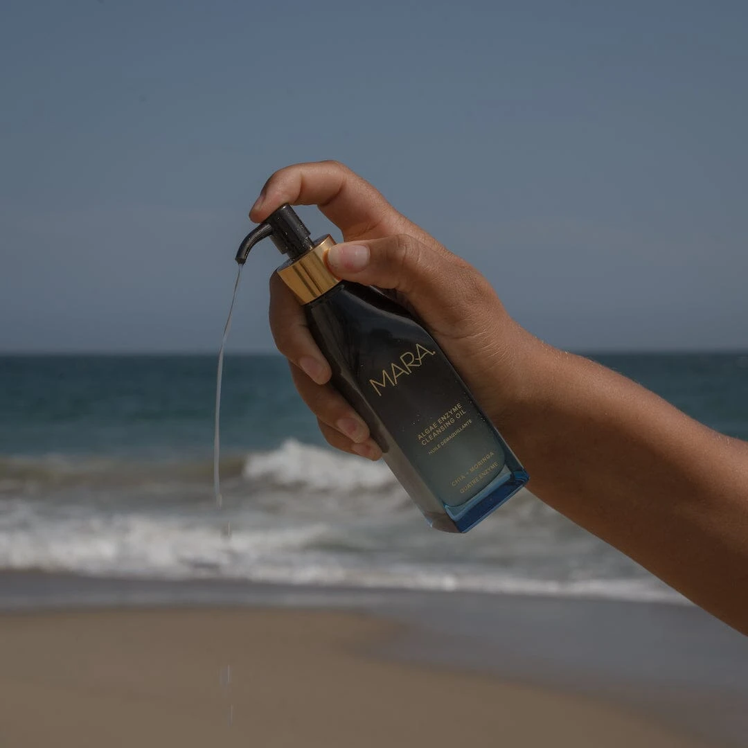 Chia + Moringa Algae Enzyme Cleansing Oil - Image 4