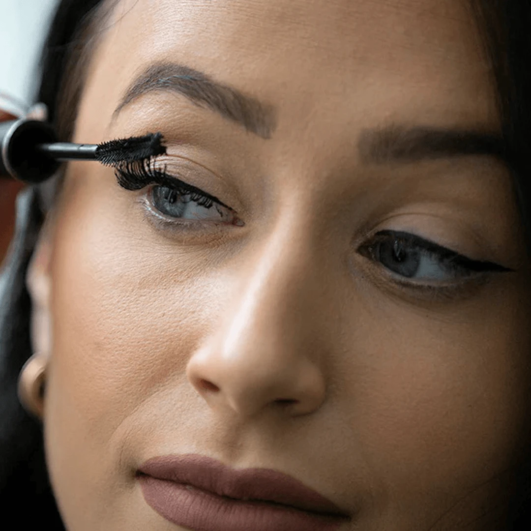 Nourish & Amplify Mascara - Image 4