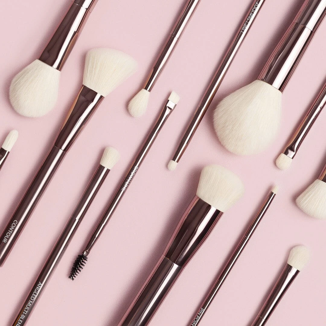 Sustainable Luxury Eyeshadow Brush Large - Image 2