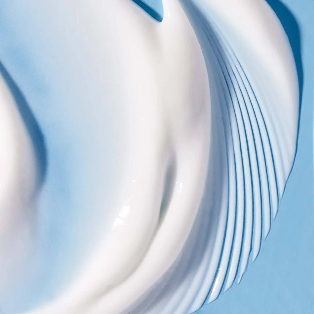 Water-Lock Moisturizer - Image 10