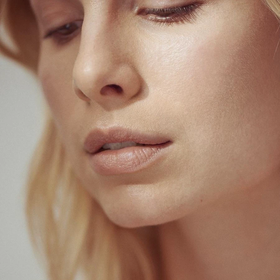 Luxury Lip Tint - Image 4